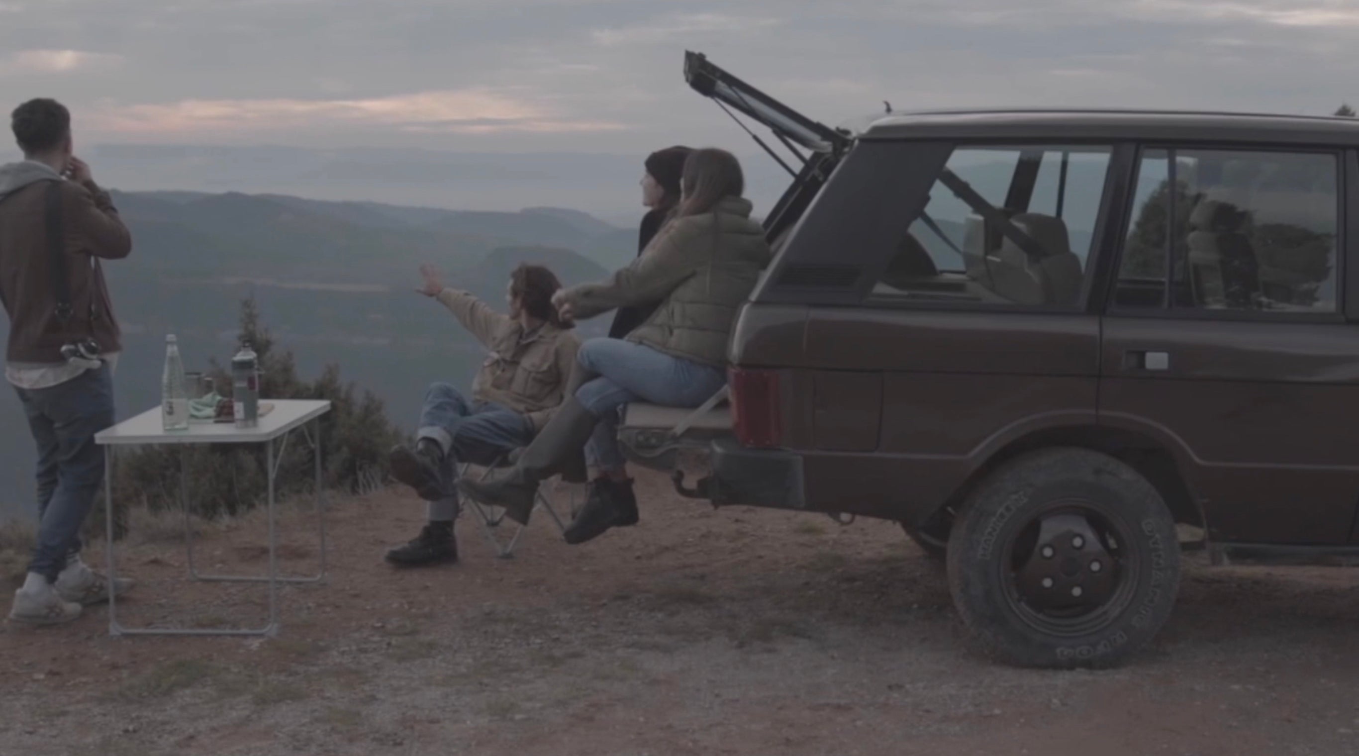 Load video: The Range Rover Classic lifestyle stays forever..History preserved.. Heritage restored..